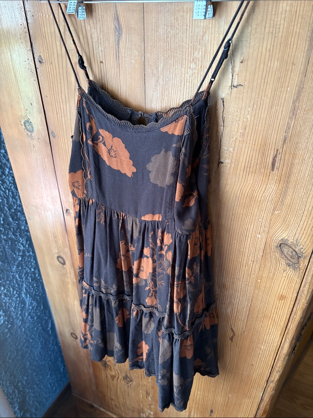 Urban outfitters) brown Floral Tiered Slip Dress - Unbranded - Picture 3 of 5